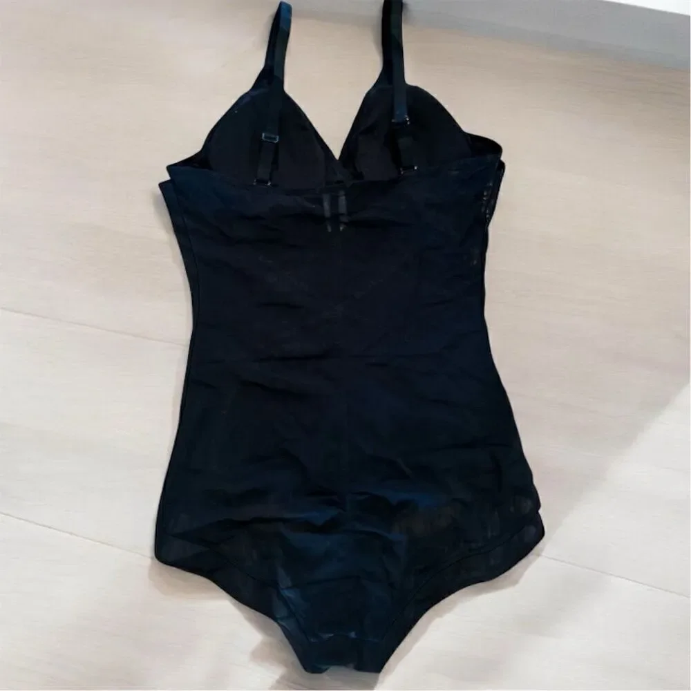 Nebility Figure Enhancing Plus Size 1X Black Shapewear Bodysuit Tummy Waist